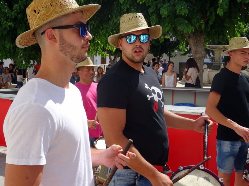 Los Cabezudos. Fiestas Galera 2018-026.jpg