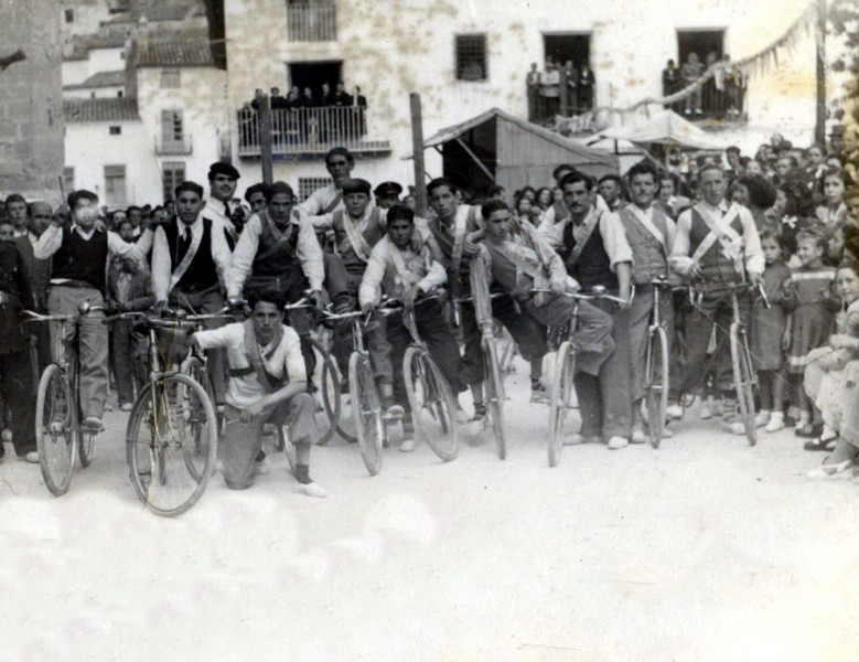 Carrera de cintas en los 50.jpg