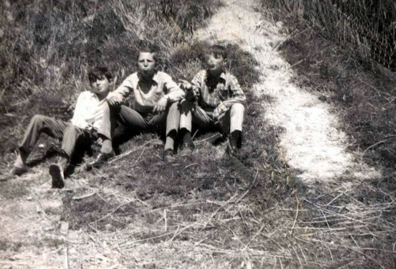 Fumando en la presa. Principios de los 70.jpg