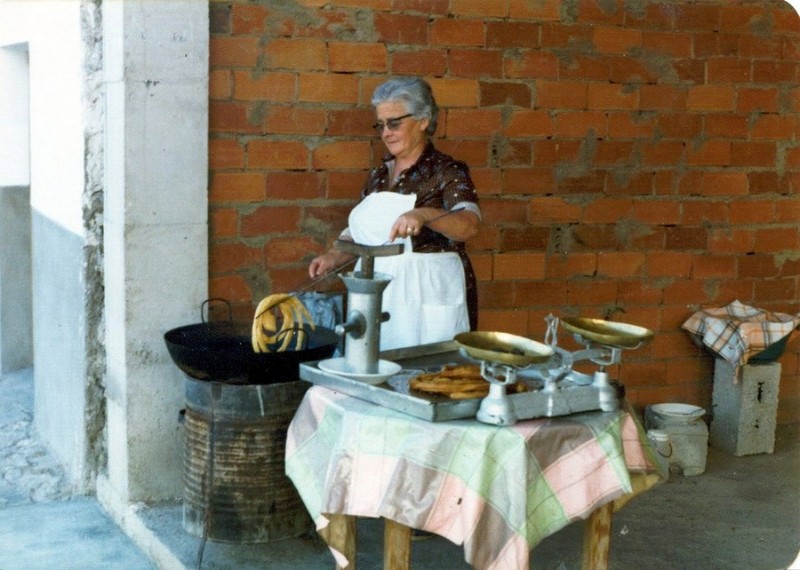 Haciendo los churrros, anos 80.jpg