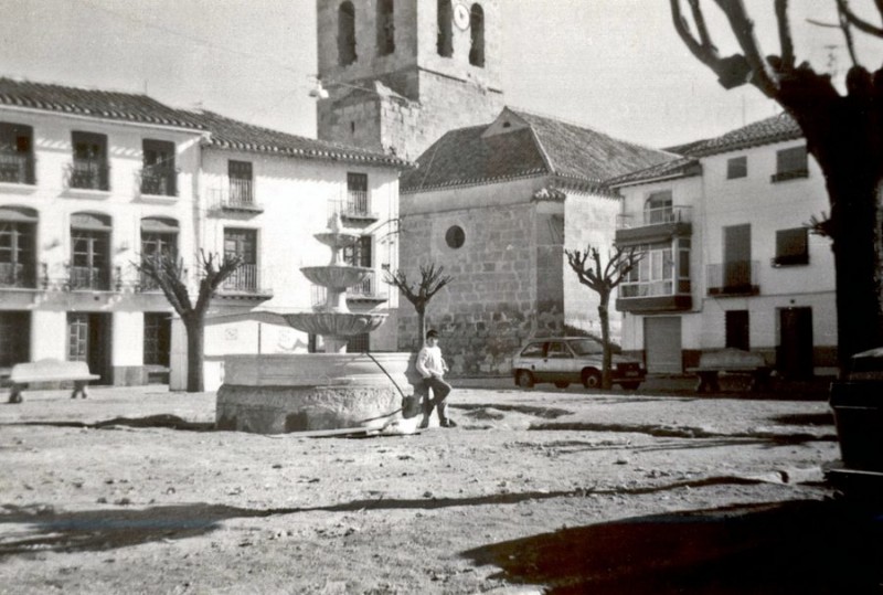 La plaza en los noventa.jpg