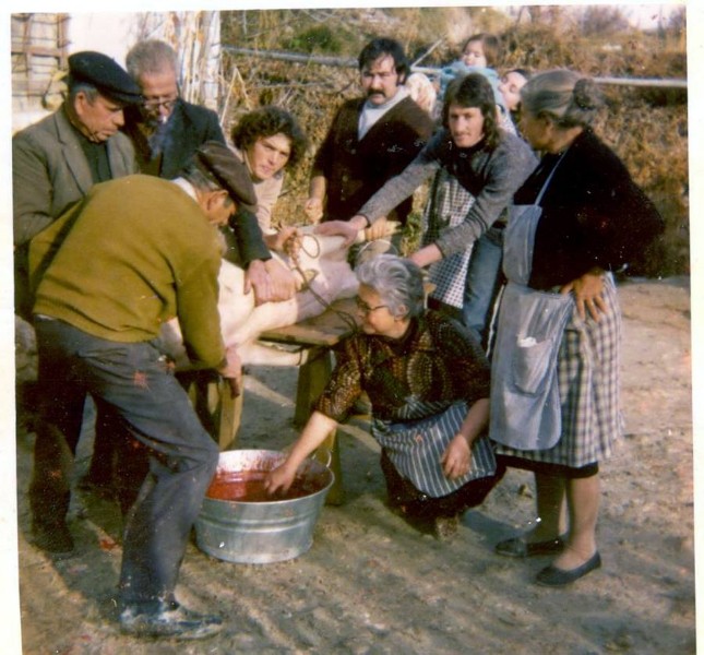Matando el marrano. Anos 60.jpg