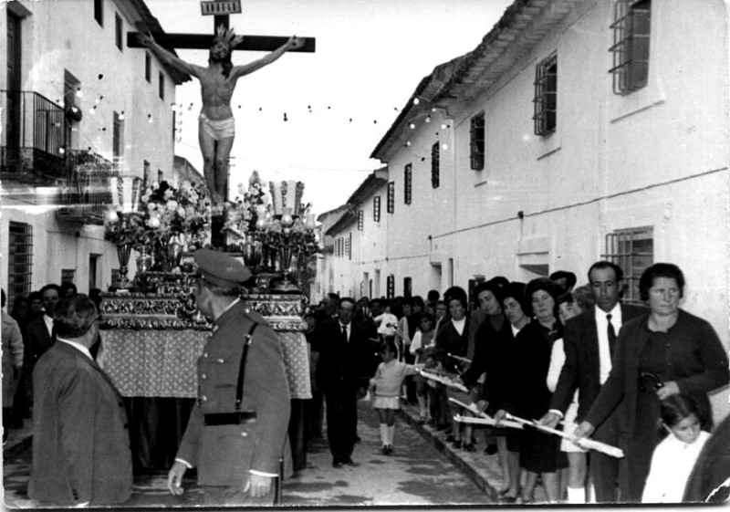 47. Pasa el Cristo. 1965-2.JPG