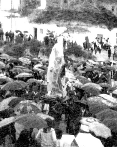 55. Via Crucis (5) Abril de 1981.JPG