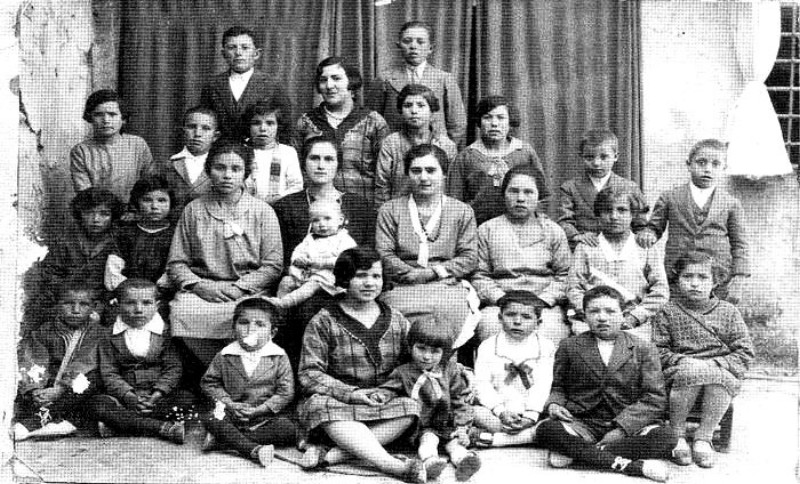 78. Escuela en Riego nuevo. 1929.JPG