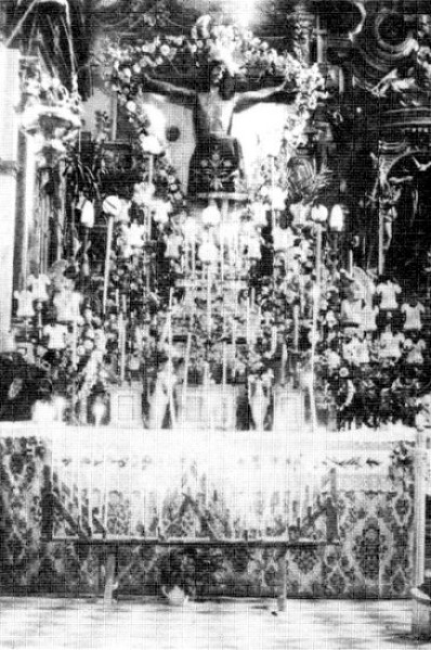 86. Cristo en el altar mayor. 1925.JPG